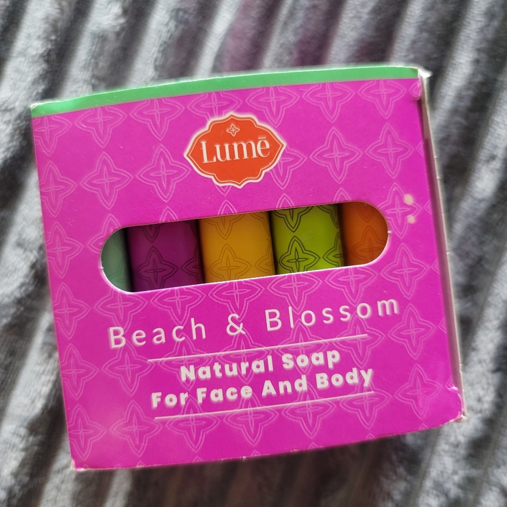Lume Face and Body Bar Soap Sampler Set 5 - 2oz bars Beach & Blossom New in Box